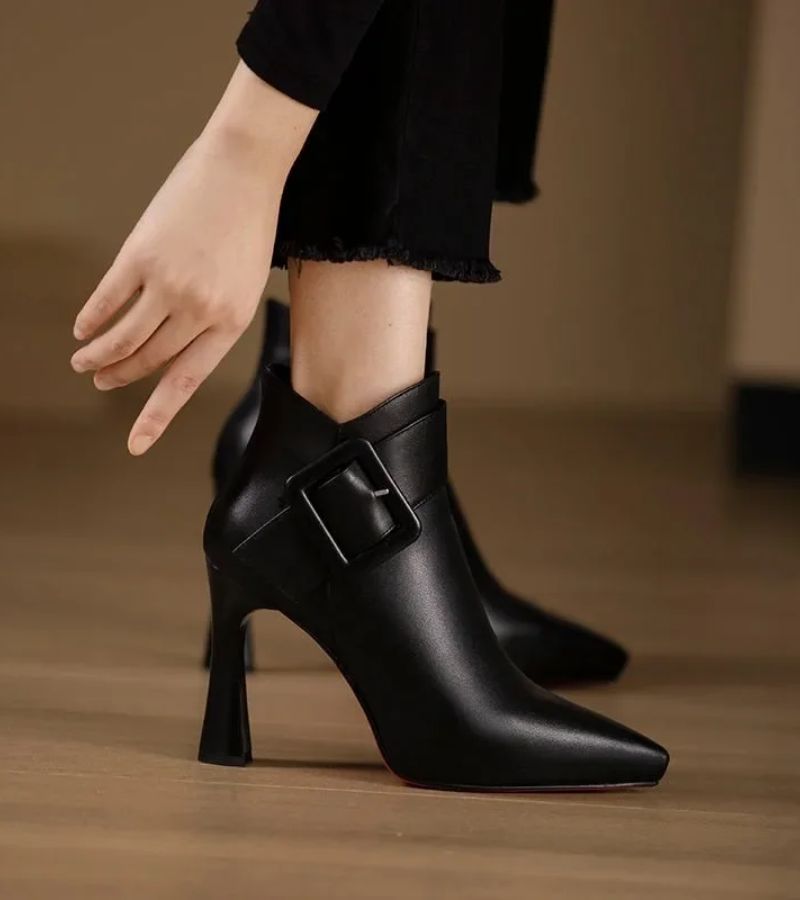 Valentine | Bottines Signature à Talon & Boucle Oversize