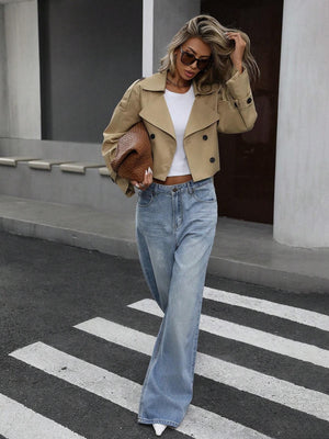 Inès | Trench-Coat Cropped à l’Esprit Urbain