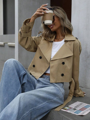 Inès | Trench-Coat Cropped à l’Esprit Urbain