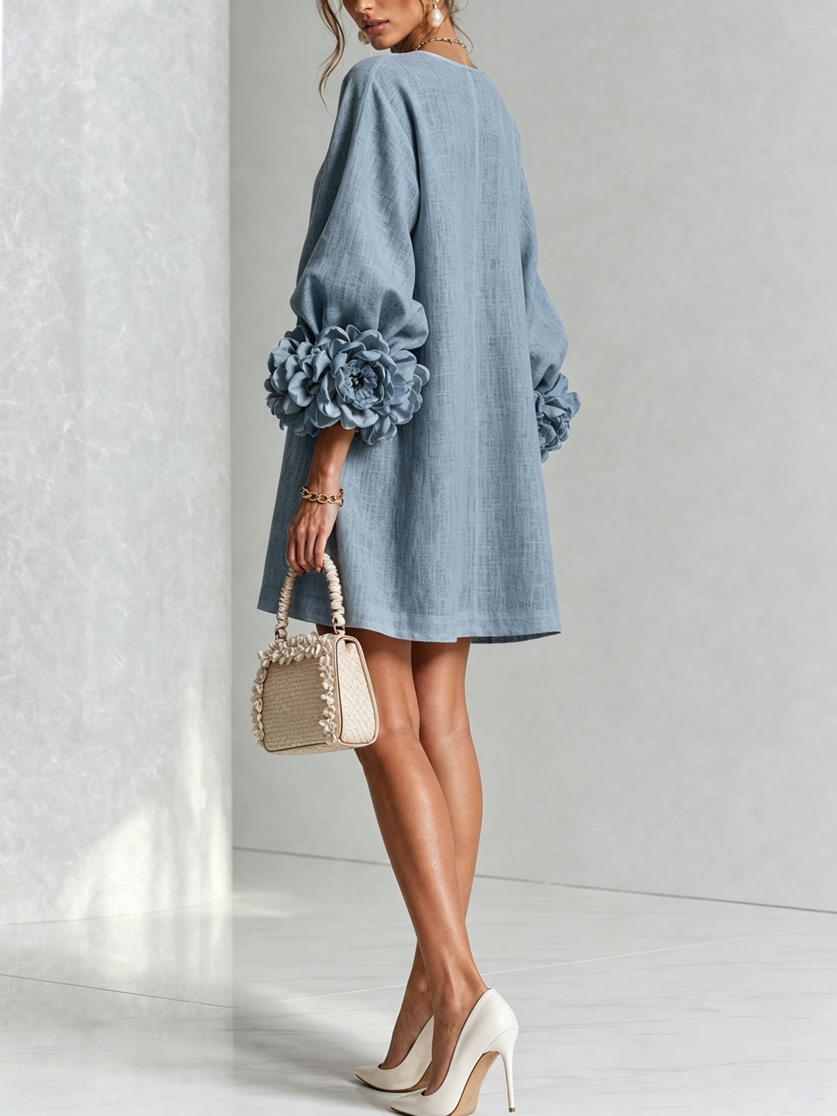 Élodie | Robe Mini Florale Blanche à Manches Élégantes