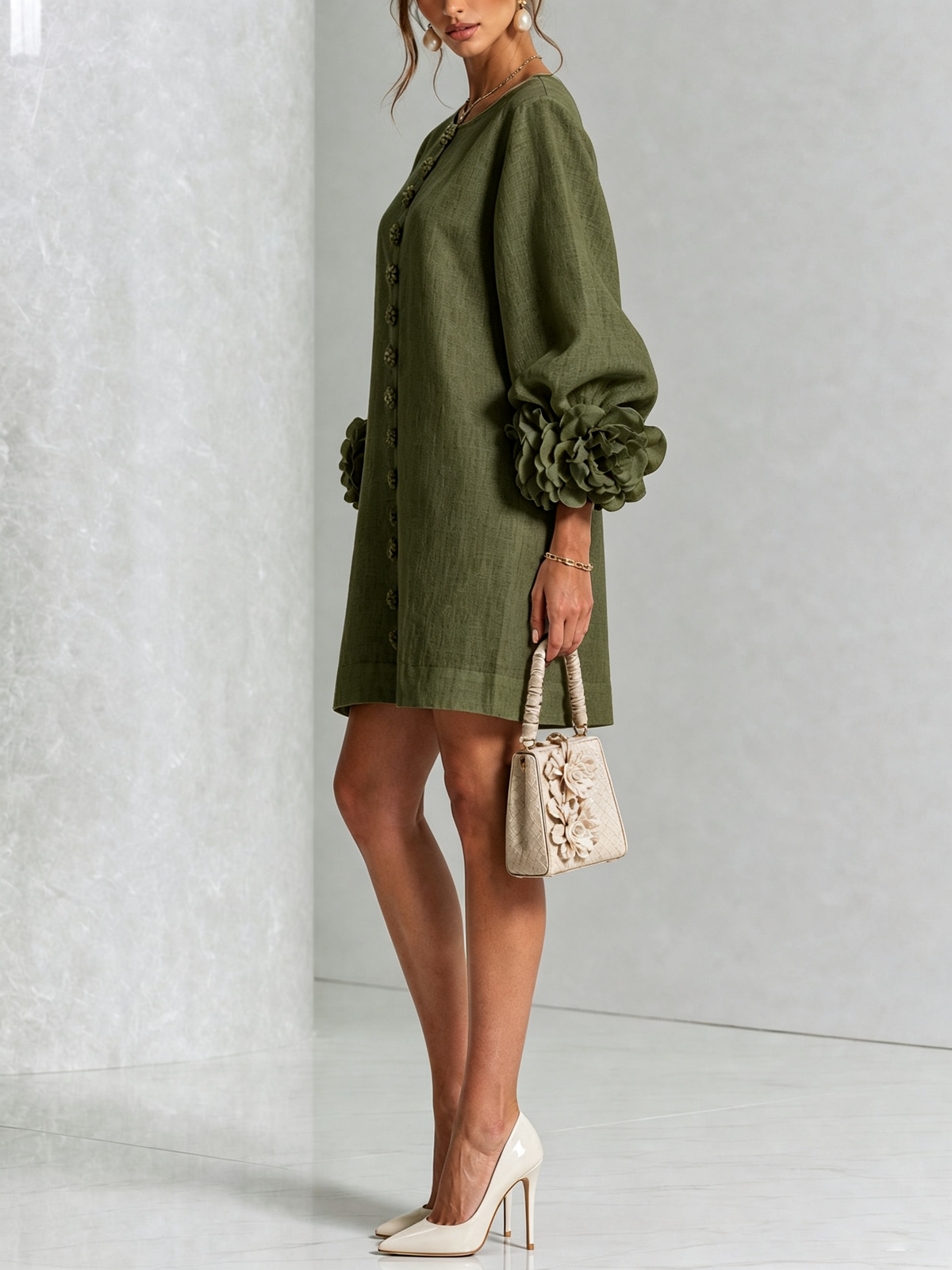 Élodie | Robe Mini Florale Blanche à Manches Élégantes
