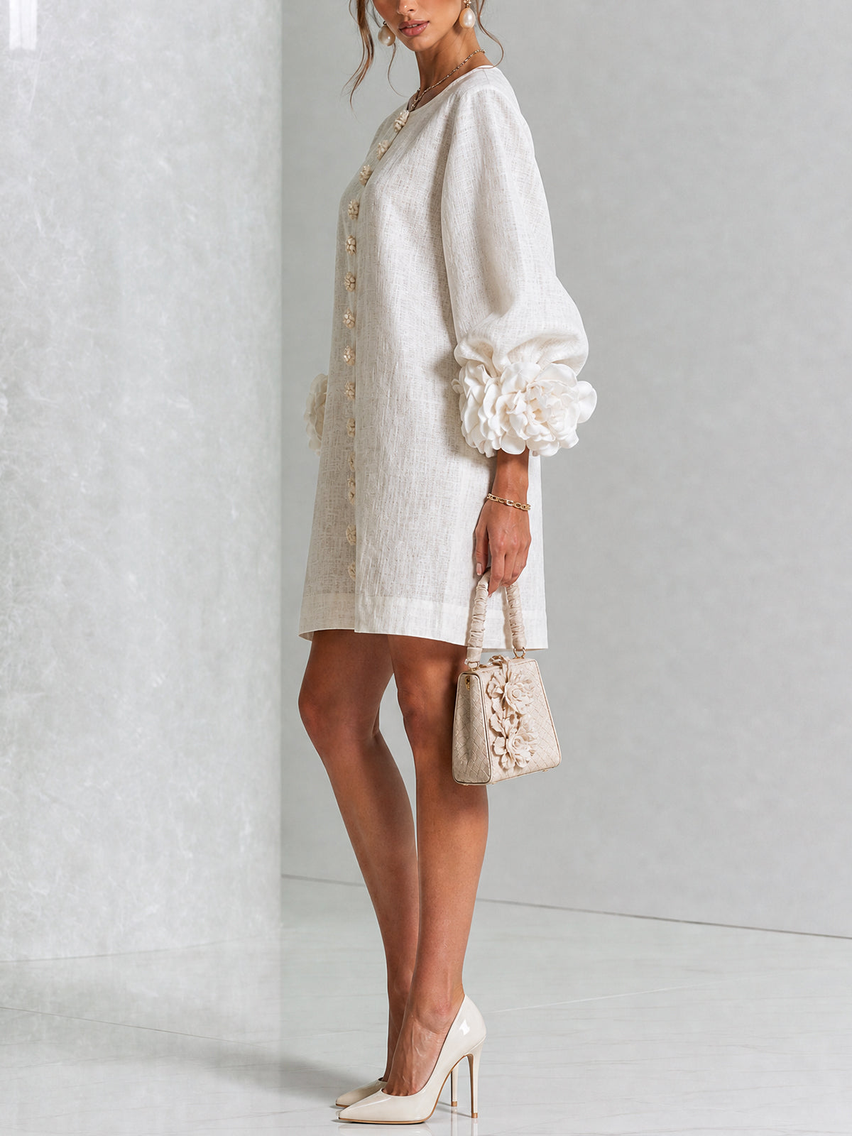 Élodie | Robe Mini Florale Blanche à Manches Élégantes