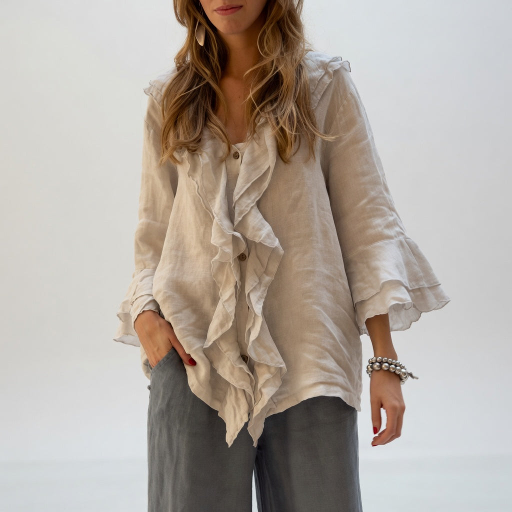 Célia | Blouse Fluide à Col Volant Élégant